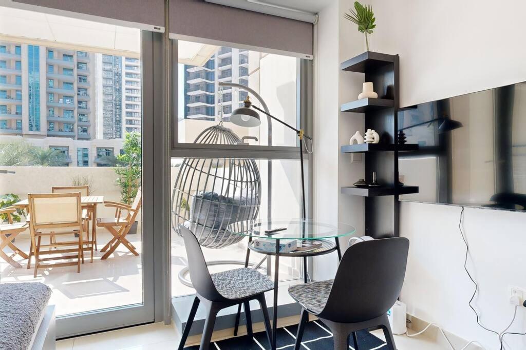 Studio In Best Part Of Downtown With Amazing Pool Dubai Eksteriør billede